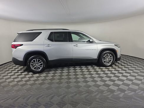 Used 2022 Chevrolet Traverse LT w/ LPO, Cargo Package AWD/4WD image 6