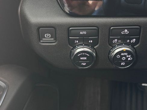 Certified 2023 GMC Sierra 1500 Elevation image 19