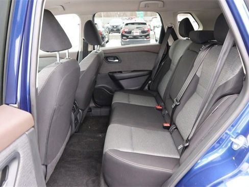 Certified 2023 Nissan Rogue SV image 9