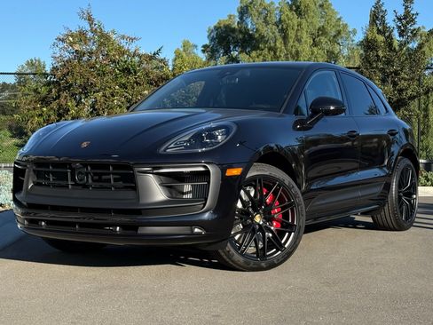 New 2026 Porsche Macan GTS AWD/4WD image 1