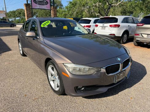 Used 2014 BMW 320i Sedan image 3