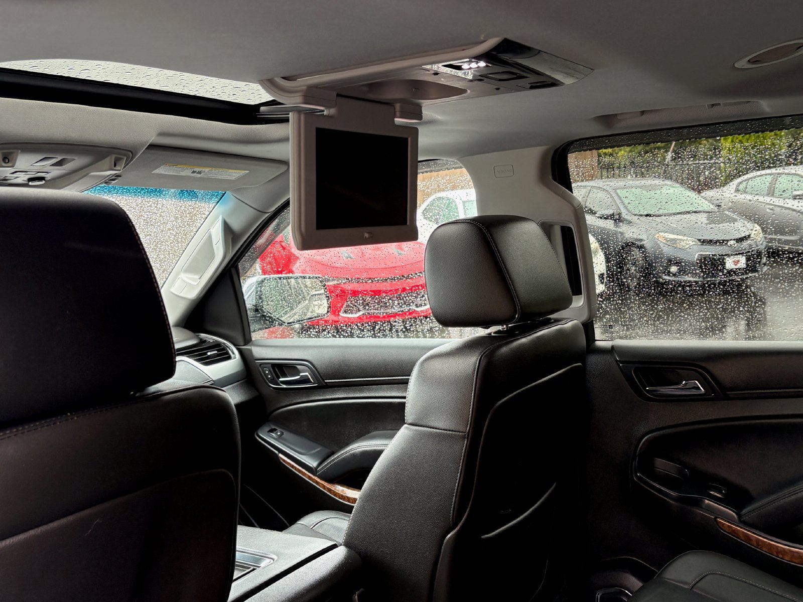 Used 2015 Chevrolet Suburban LTZ AWD/4WD image 21