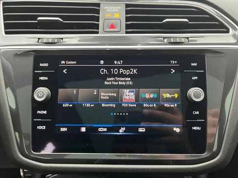 Certified 2024 Volkswagen Tiguan SEL R-Line AWD/4WD image 19