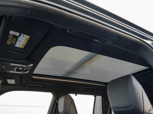 Used 2025 Lexus GX 550 550 Luxury+ HUD Traffic Jam As w/ Accessory Package (2T) image 40