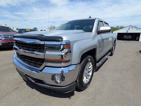 Used 2017 Chevrolet Silverado 1500 LT w/ All Star Edition AWD/4WD image 2
