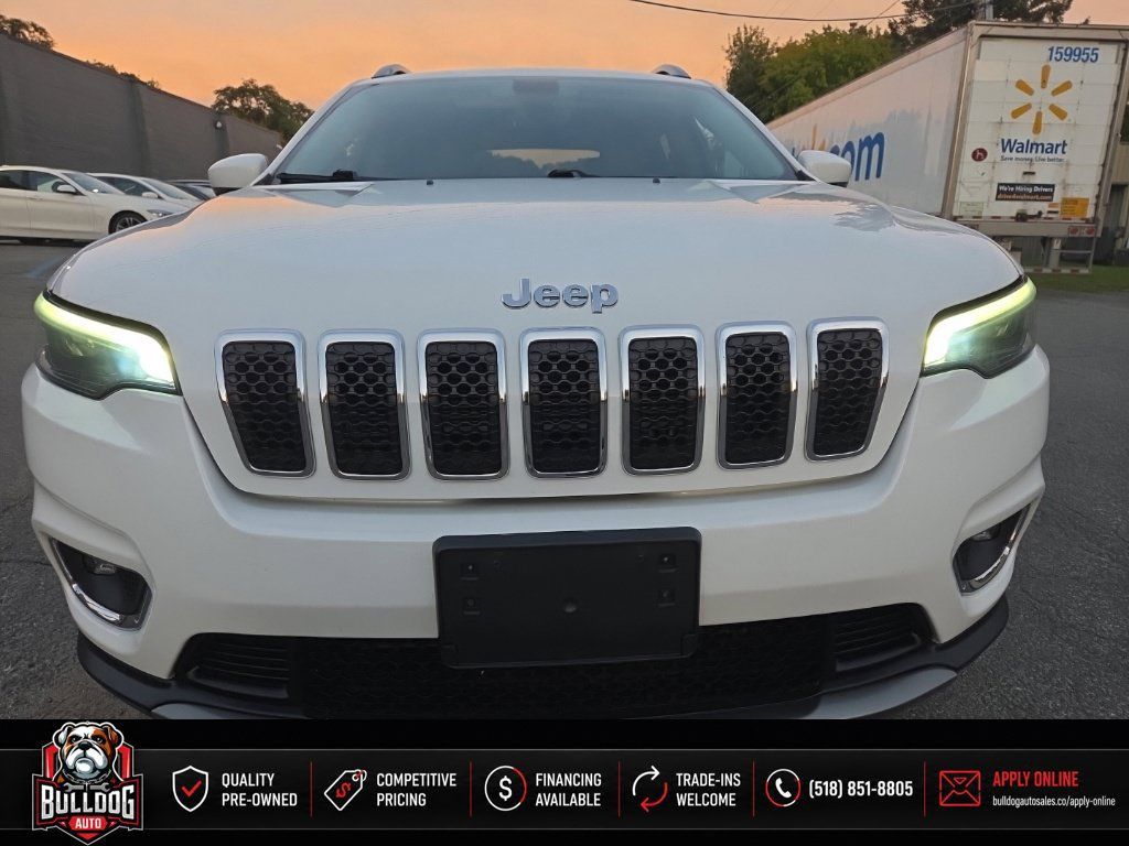 Used 2019 Jeep Cherokee Limited w/ Luxury Group AWD/4WD image 2