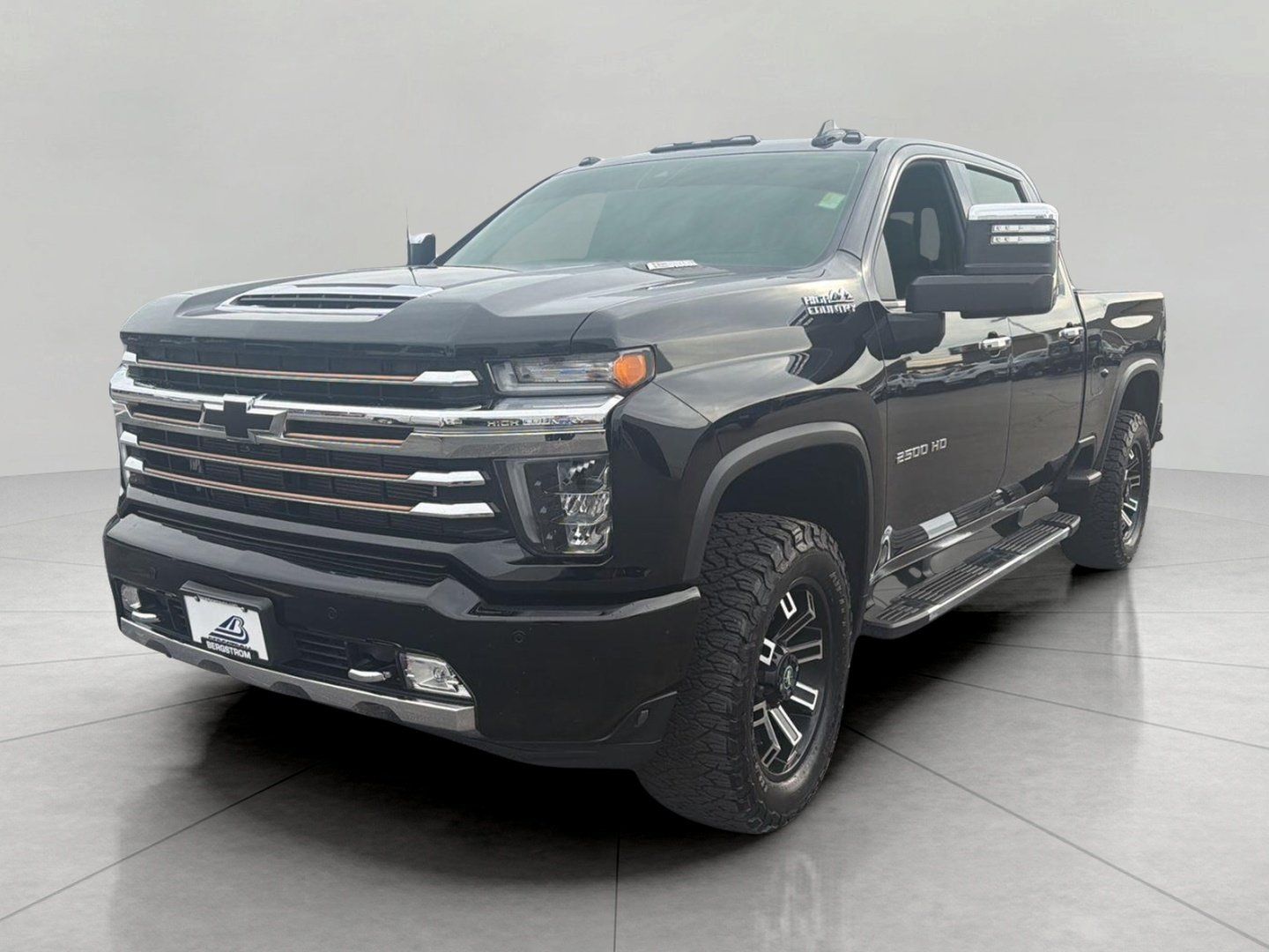 Used 2020 Chevrolet Silverado 2500 High Country w/ Z71 Off-Road Package AWD/4WD image 7