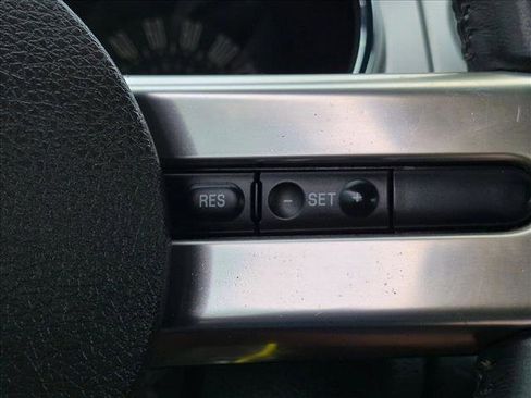 Used 2007 Ford Mustang GT RWD image 9