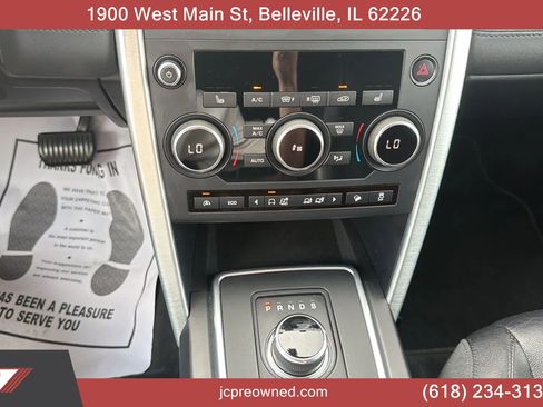Used 2017 Land Rover Discovery Sport SE AWD/4WD image 16