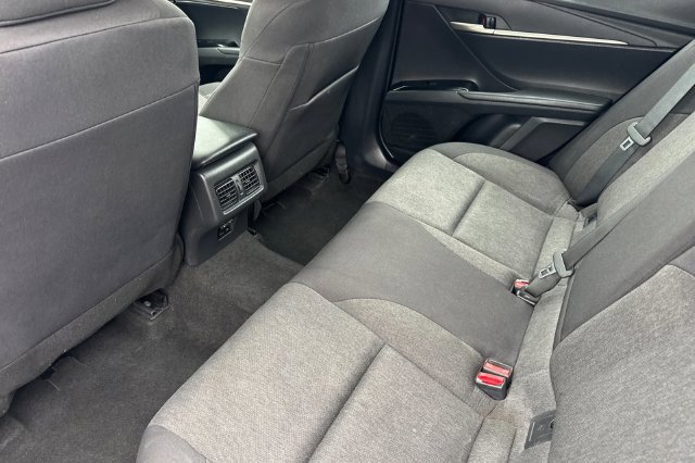Used 2025 Toyota Camry LE FWD image 14