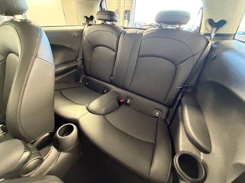 Used 2019 MINI Cooper 2-Door Hardtop image 28
