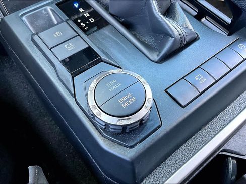 Certified 2025 Toyota 4Runner Limited image 33