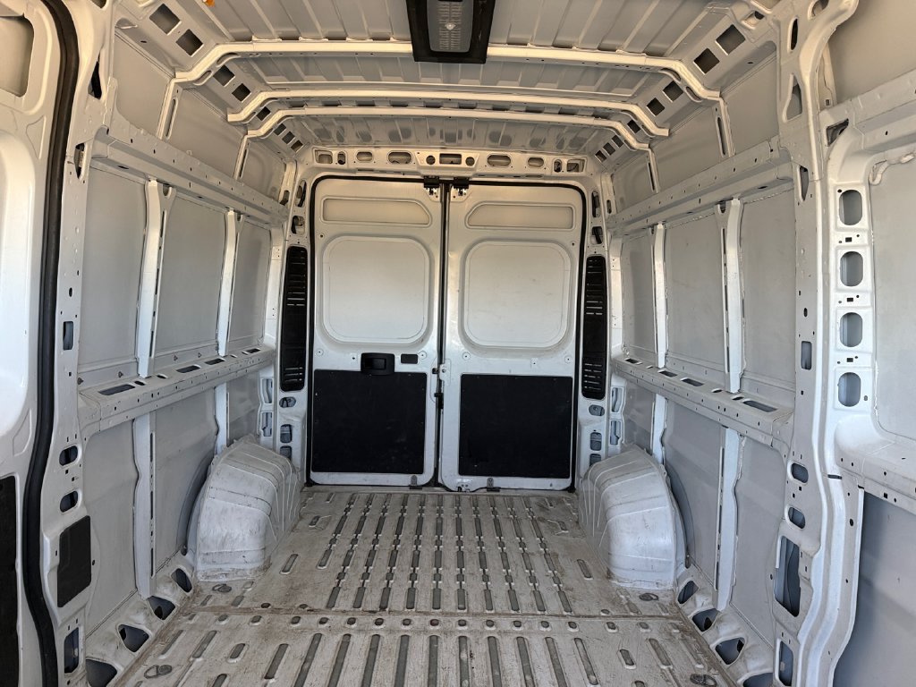 Used 2025 RAM ProMaster 2500 w/ Convenience Group FWD image 33