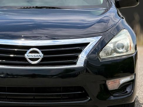 Used 2015 Nissan Altima 2.5 S w/ Power Driver Seat Package FWD image 12