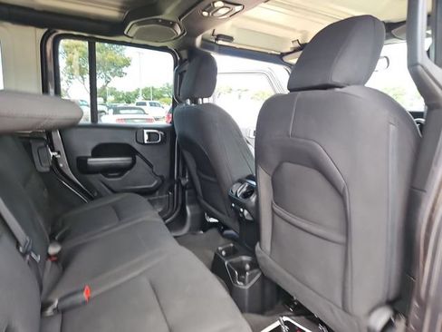 Used 2023 Jeep Wrangler Unlimited Sport AWD/4WD image 24