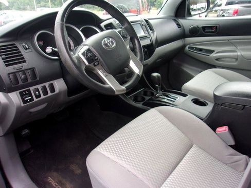 Used 2015 Toyota Tacoma PreRunner image 7