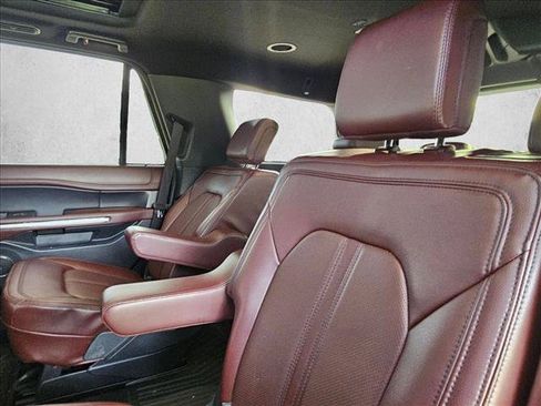Used 2023 Ford Expedition Limited AWD/4WD image 17