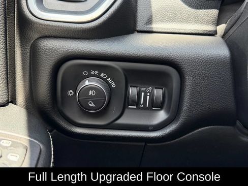 Used 2025 RAM 2500 Laramie w/ Sport Appearance Package AWD/4WD image 44