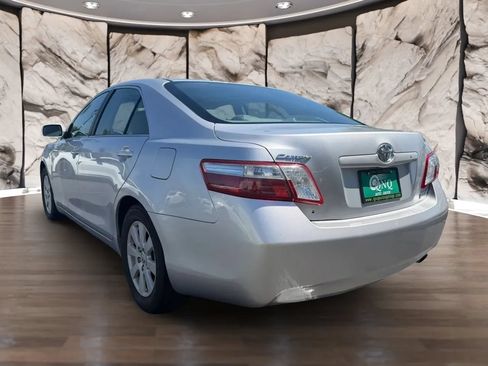 Used 2009 Toyota Camry Hybrid w/ Leather Pkg FWD image 8