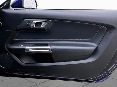Used 2019 Ford Mustang GT RWD image 25