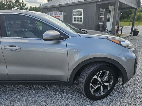 Used 2020 Kia Sportage LX AWD/4WD image 12