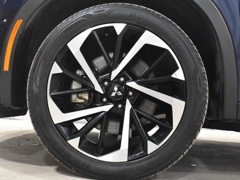 Used 2023 Mitsubishi Outlander SEL image 31