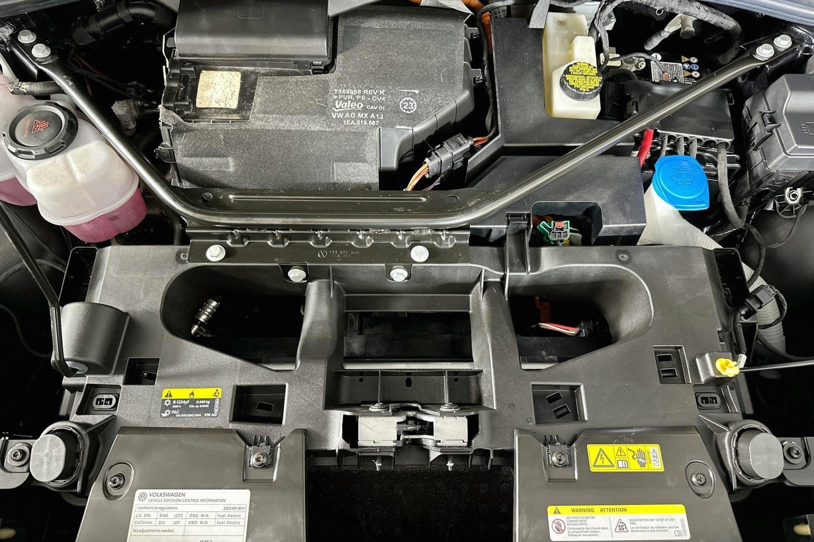 Used 2023 Volkswagen ID.4 Pro RWD image 13