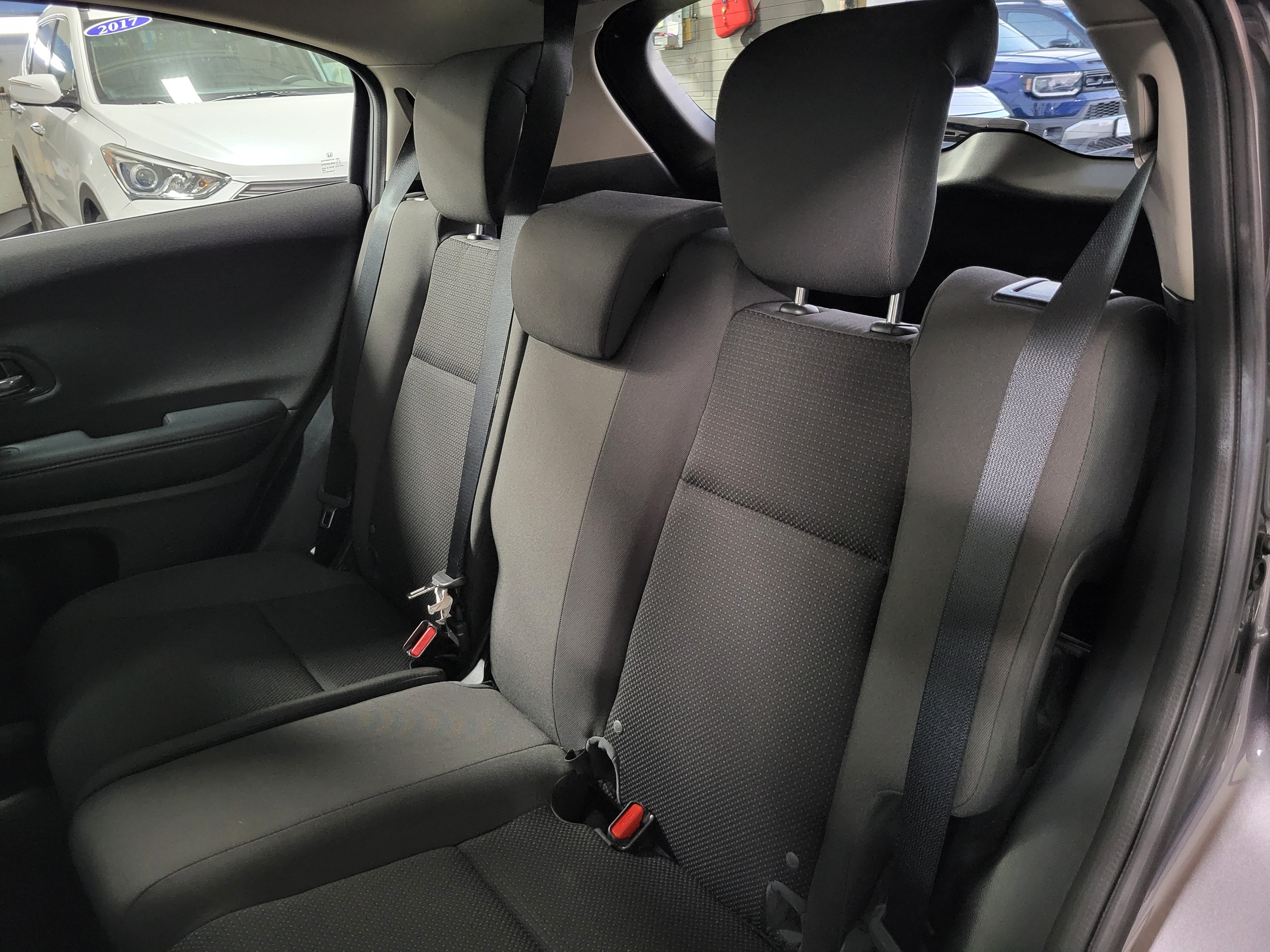 Certified 2021 Honda HR-V LX image 15