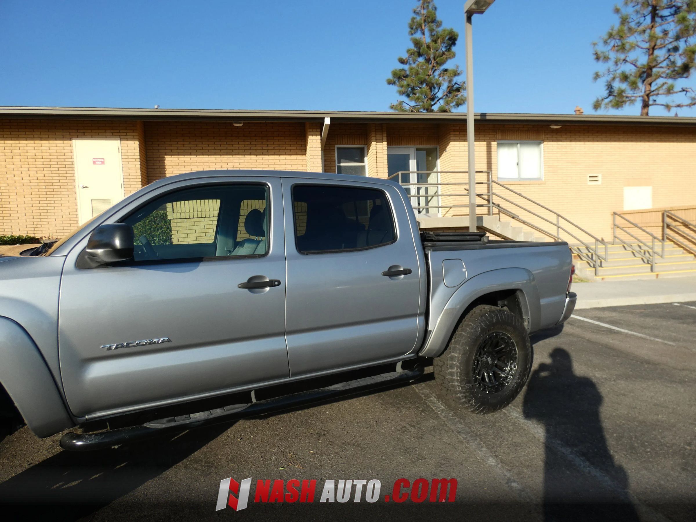 Used 2015 Toyota Tacoma PreRunner w/ SR5 Package RWD image 13