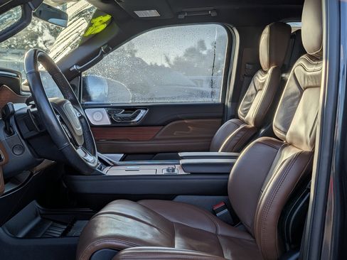 Used 2024 Lincoln Navigator L Reserve image 22