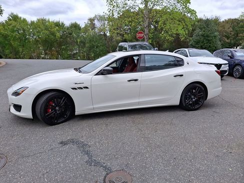 Certified 2022 Maserati Quattroporte Modena Q4 image 5