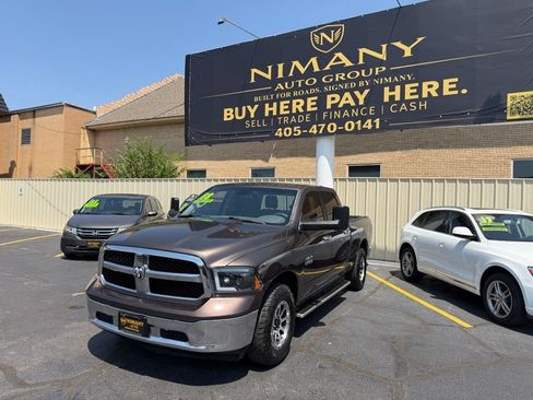 Used 2018 RAM 1500 Classic SLT RWD image 3
