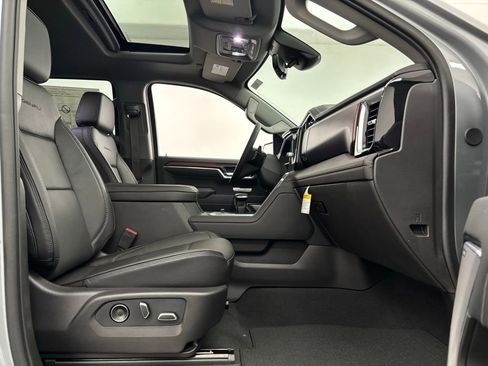 New 2026 GMC Sierra 1500 Denali w/ Denali Reserve Package image 36