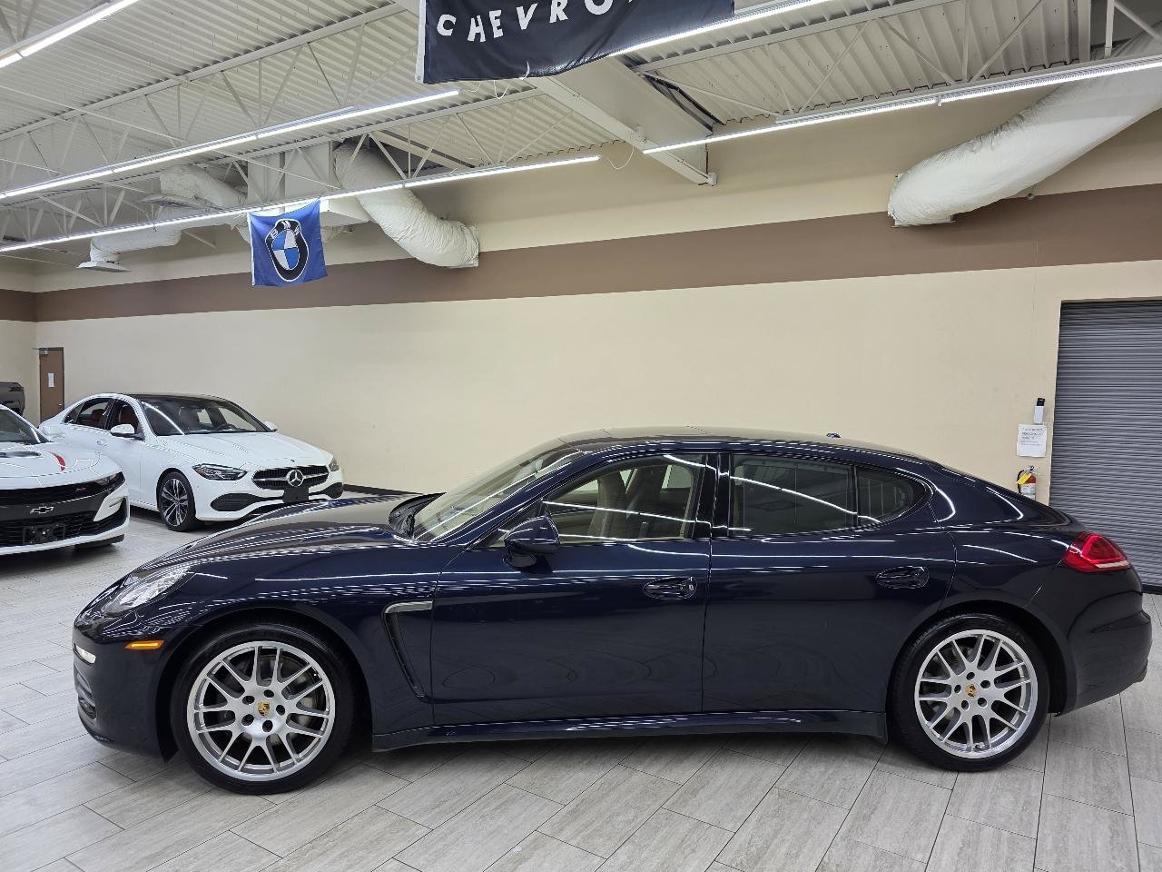 Used 2016 Porsche Panamera 4 Edition AWD/4WD image 9