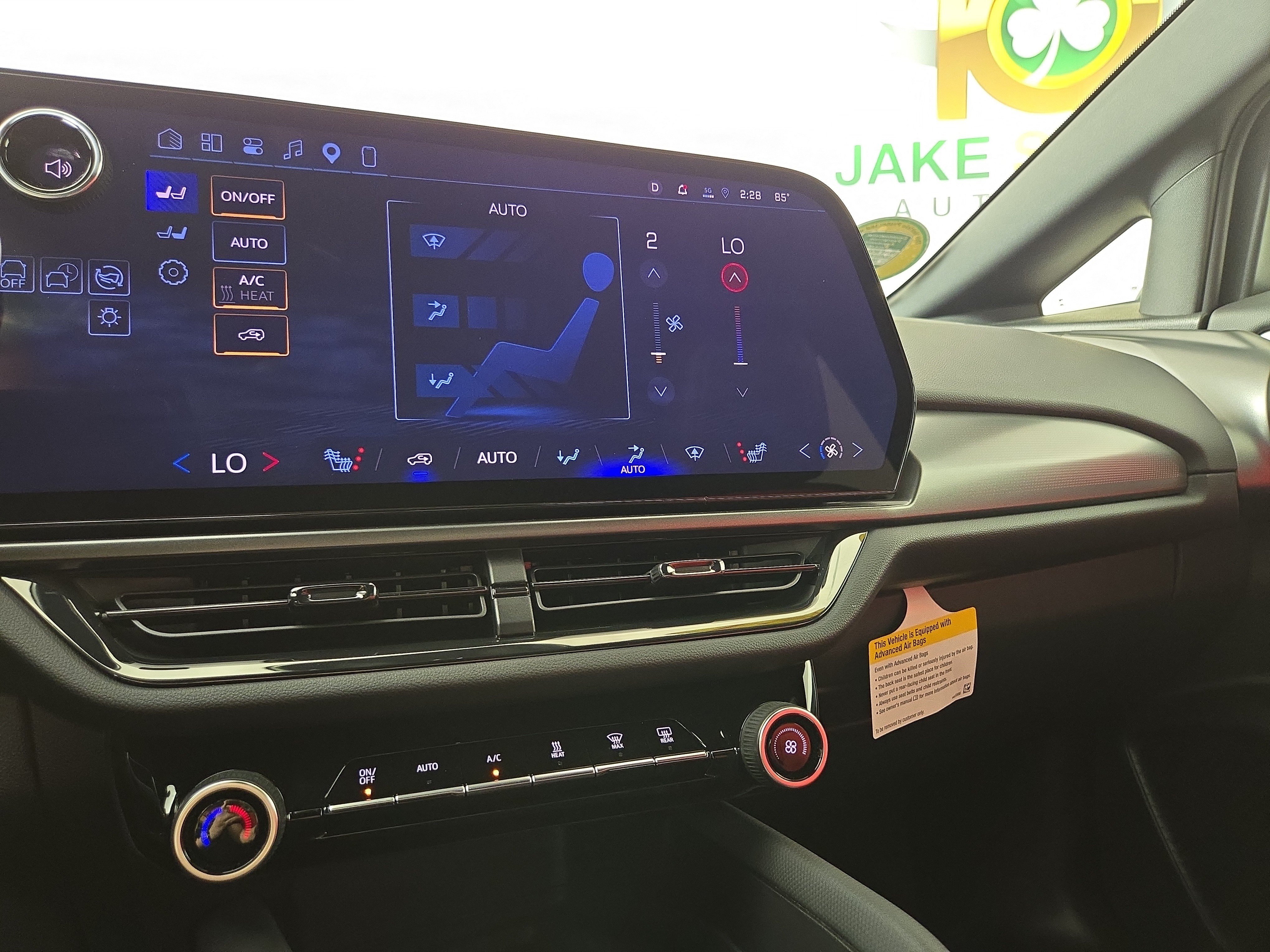 Certified 2024 Chevrolet Equinox EV RS FWD image 26