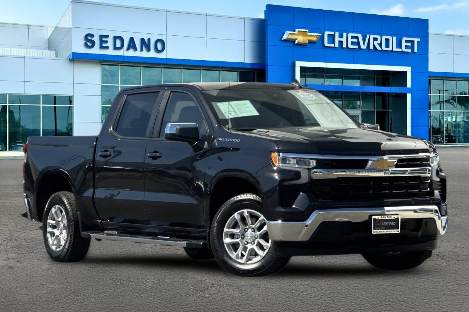 Used 2023 Chevrolet Silverado 1500 LT RWD image 2