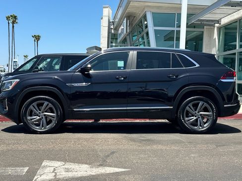 Used 2024 Volkswagen Atlas Cross Sport SEL R-Line AWD/4WD image 7