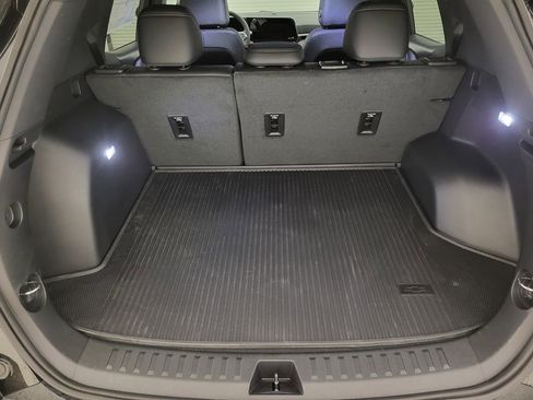 New 2026 Chevrolet Equinox LT w/ Convenience Package II FWD image 24