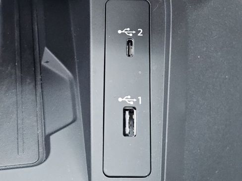 Used 2020 Audi Q3 2.0T Premium Plus image 17