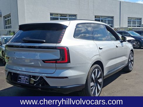 New 2025 Volvo EX90 Ultra image 6