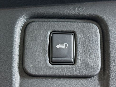 Used 2023 Nissan Murano SL w/ Cargo Package FWD image 30