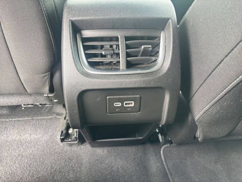 Used 2025 Chevrolet Blazer LT FWD image 23