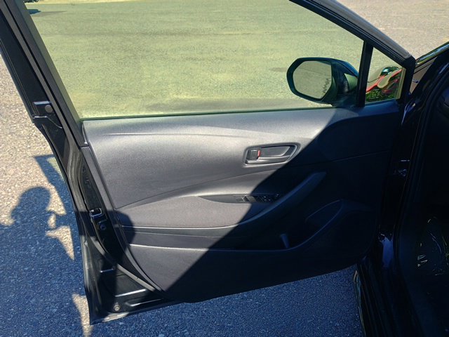 Used 2022 Toyota Corolla LE FWD image 22