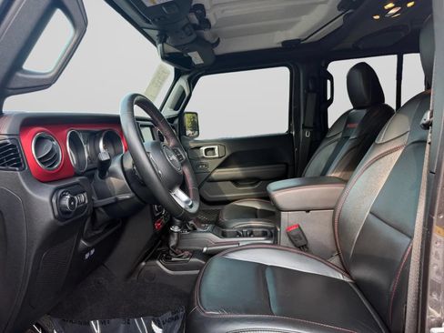 Used 2019 Jeep Wrangler Unlimited Rubicon AWD/4WD image 16