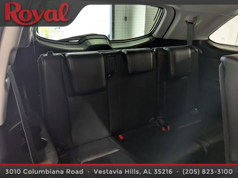Used 2017 Toyota Highlander XLE FWD image 11