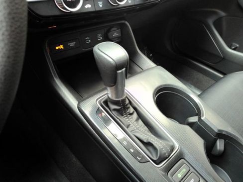 Used 2025 Honda Civic LX image 39