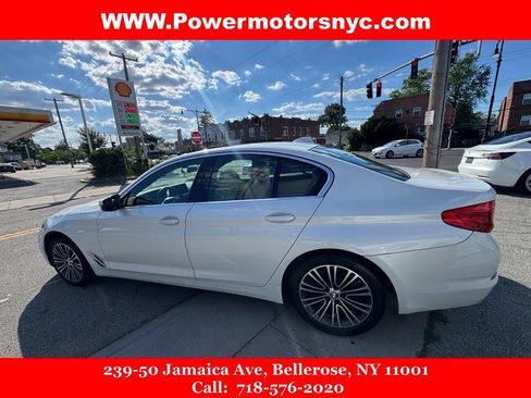 Used 2020 BMW 530i xDrive w/ Convenience Package AWD/4WD image 3