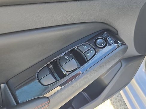 Certified 2024 Nissan Altima 2.5 SR FWD image 19
