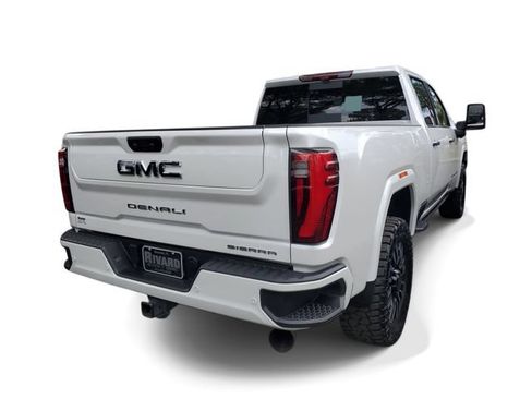 Used 2025 GMC Sierra 2500 Denali Ultimate w/ Max Trailering Package AWD/4WD image 4