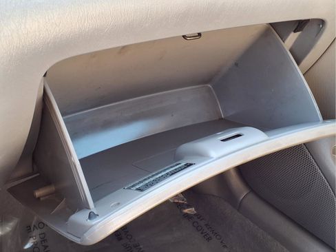 Used 2005 Toyota Corolla LE image 24